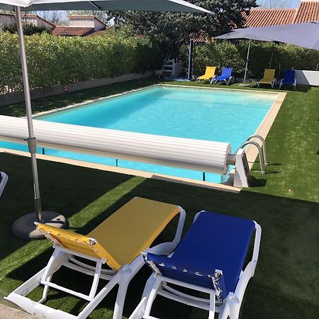Hotel Des 4 Vents "Esprit Camargue" Aigues-Mortes Luaran gambar