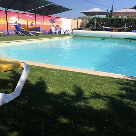 Hotel Des 4 Vents "Esprit Camargue" Aigues-Mortes Luaran gambar