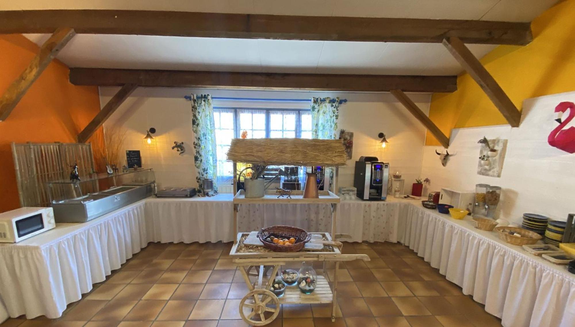 Hotel Des 4 Vents "Esprit Camargue" Aigues-Mortes Luaran gambar