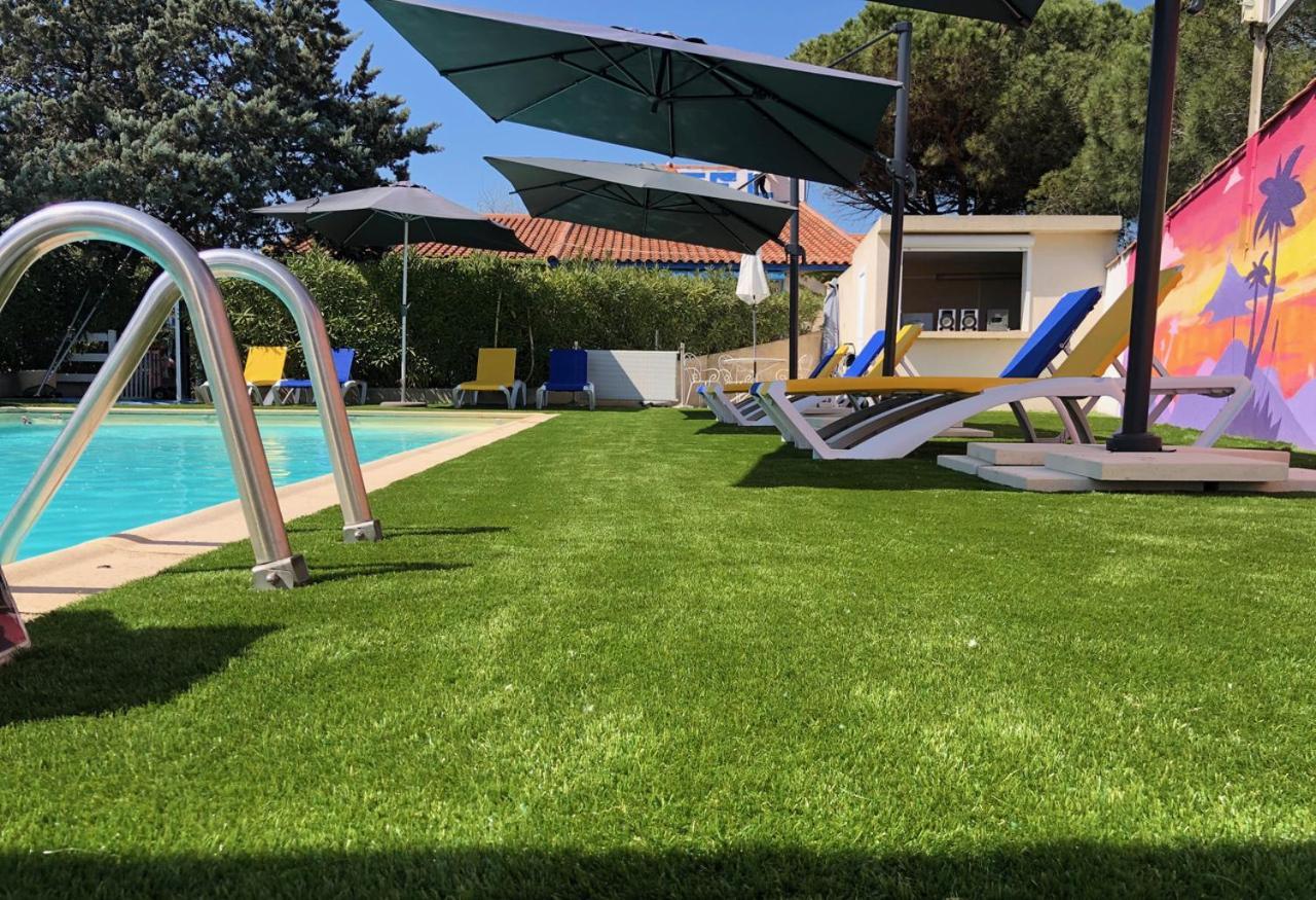 Hotel Des 4 Vents "Esprit Camargue" Aigues-Mortes Luaran gambar