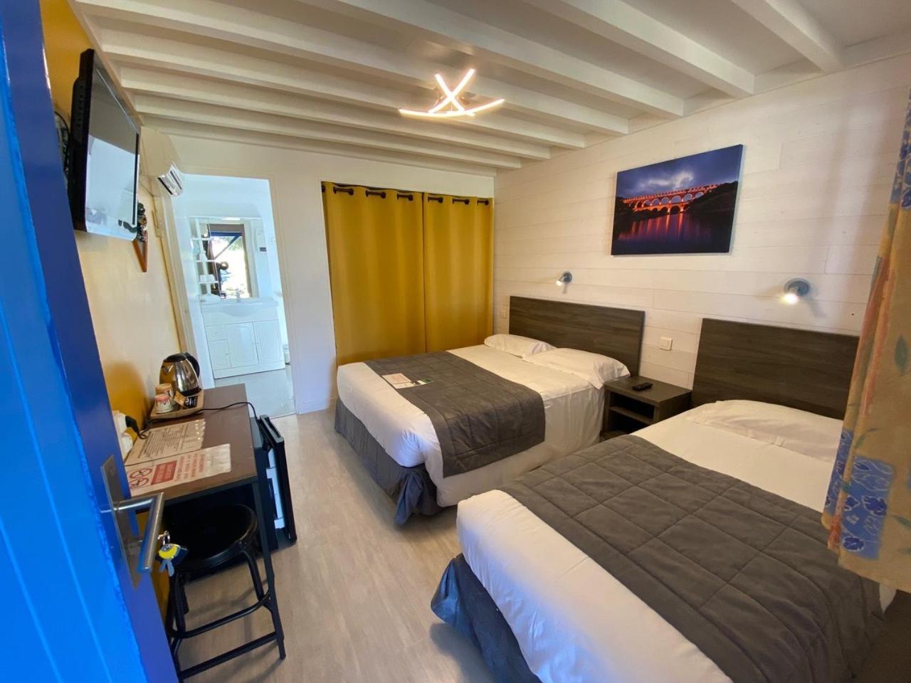 Hotel Des 4 Vents "Esprit Camargue" Aigues-Mortes Bilik gambar
