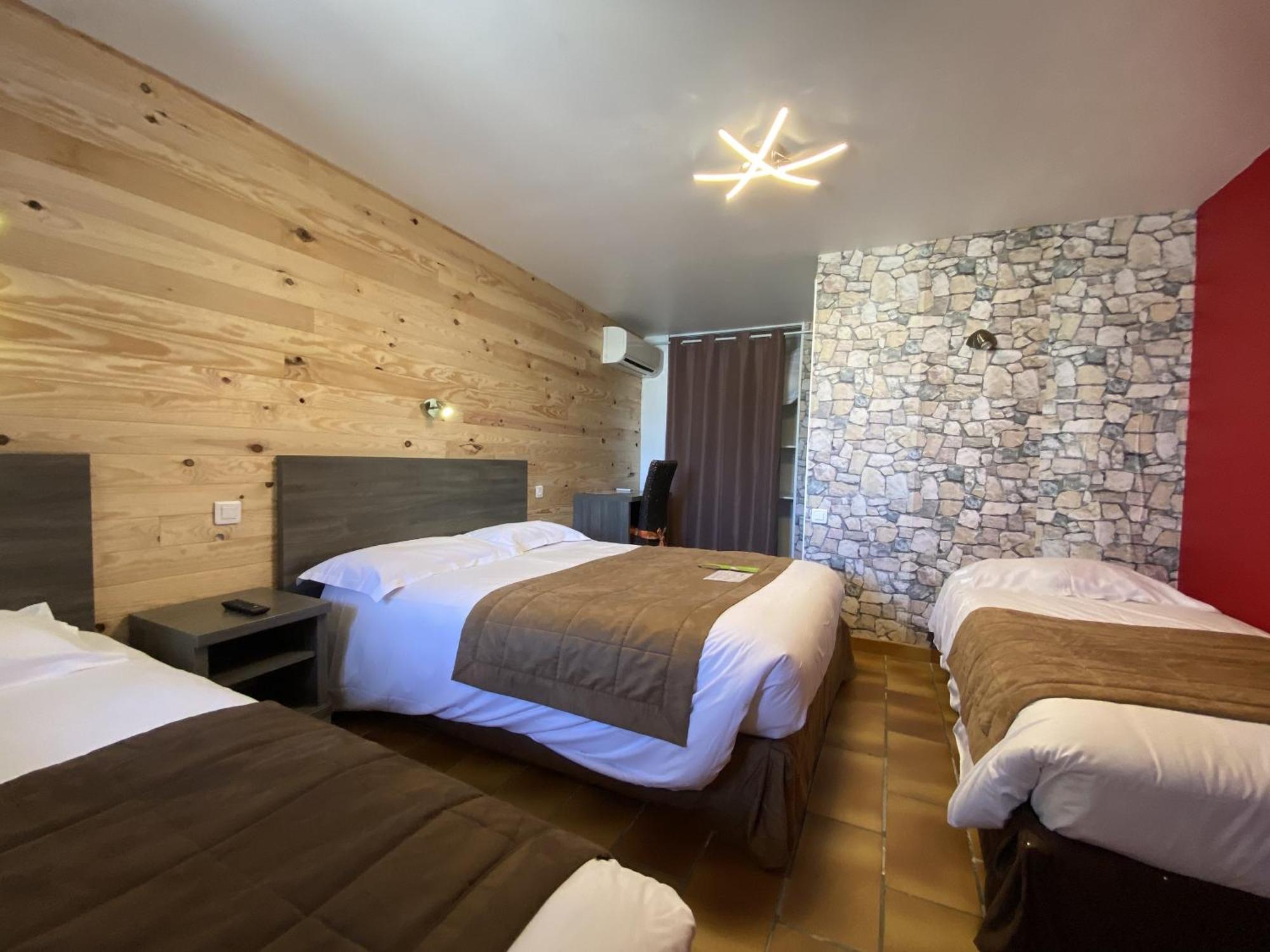 Hotel Des 4 Vents "Esprit Camargue" Aigues-Mortes Bilik gambar