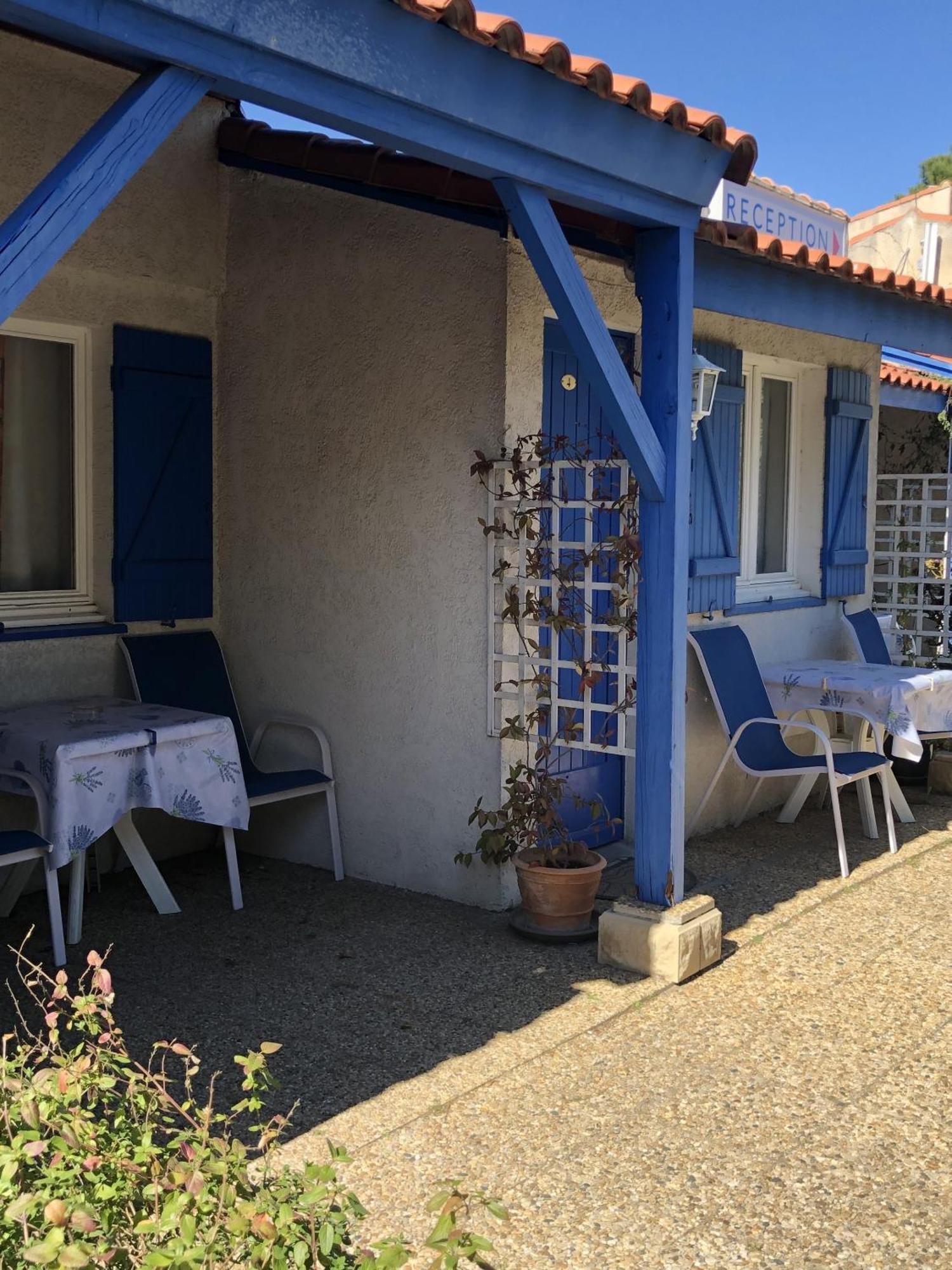 Hotel Des 4 Vents "Esprit Camargue" Aigues-Mortes Luaran gambar