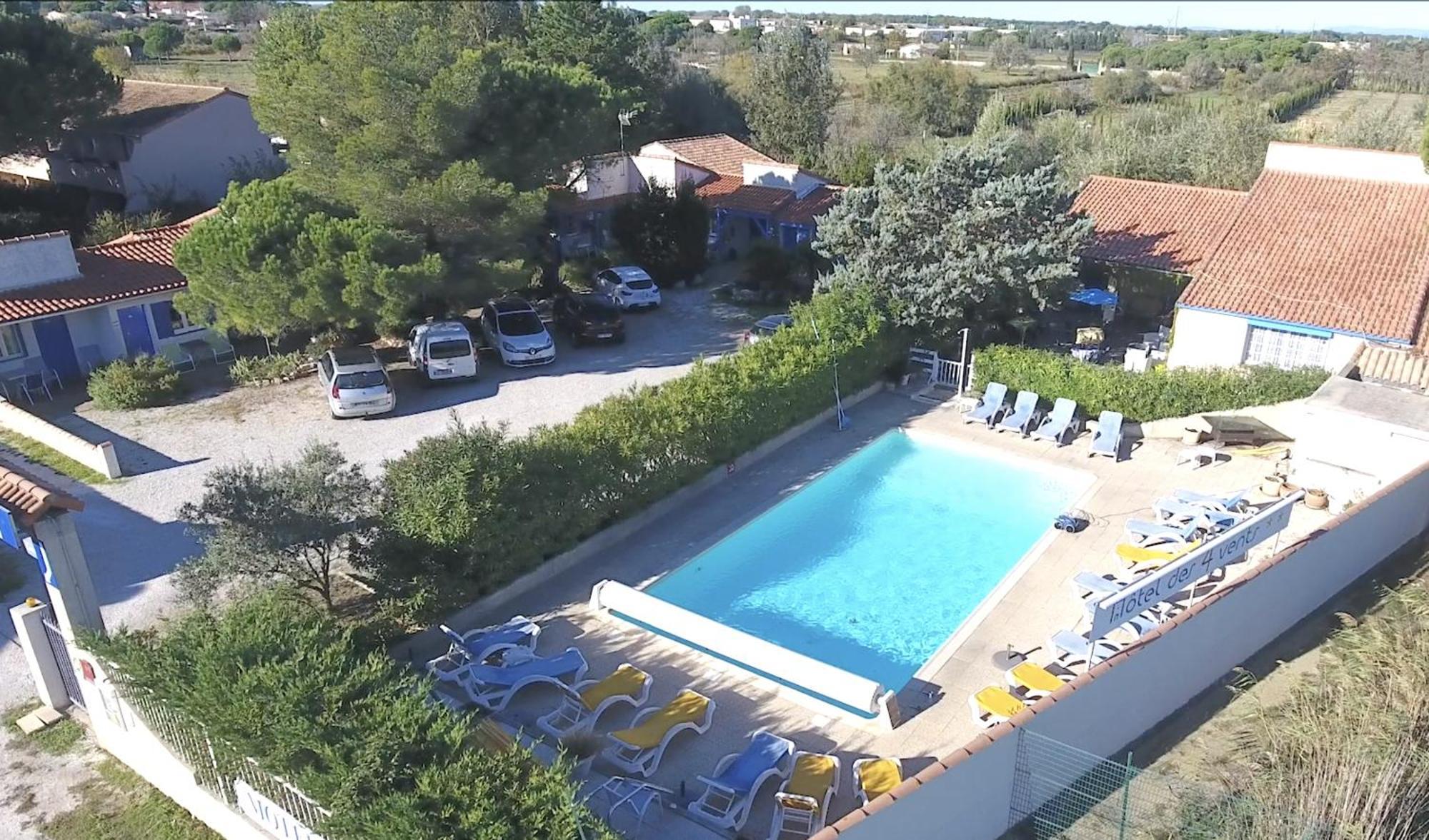 Hotel Des 4 Vents "Esprit Camargue" Aigues-Mortes Luaran gambar