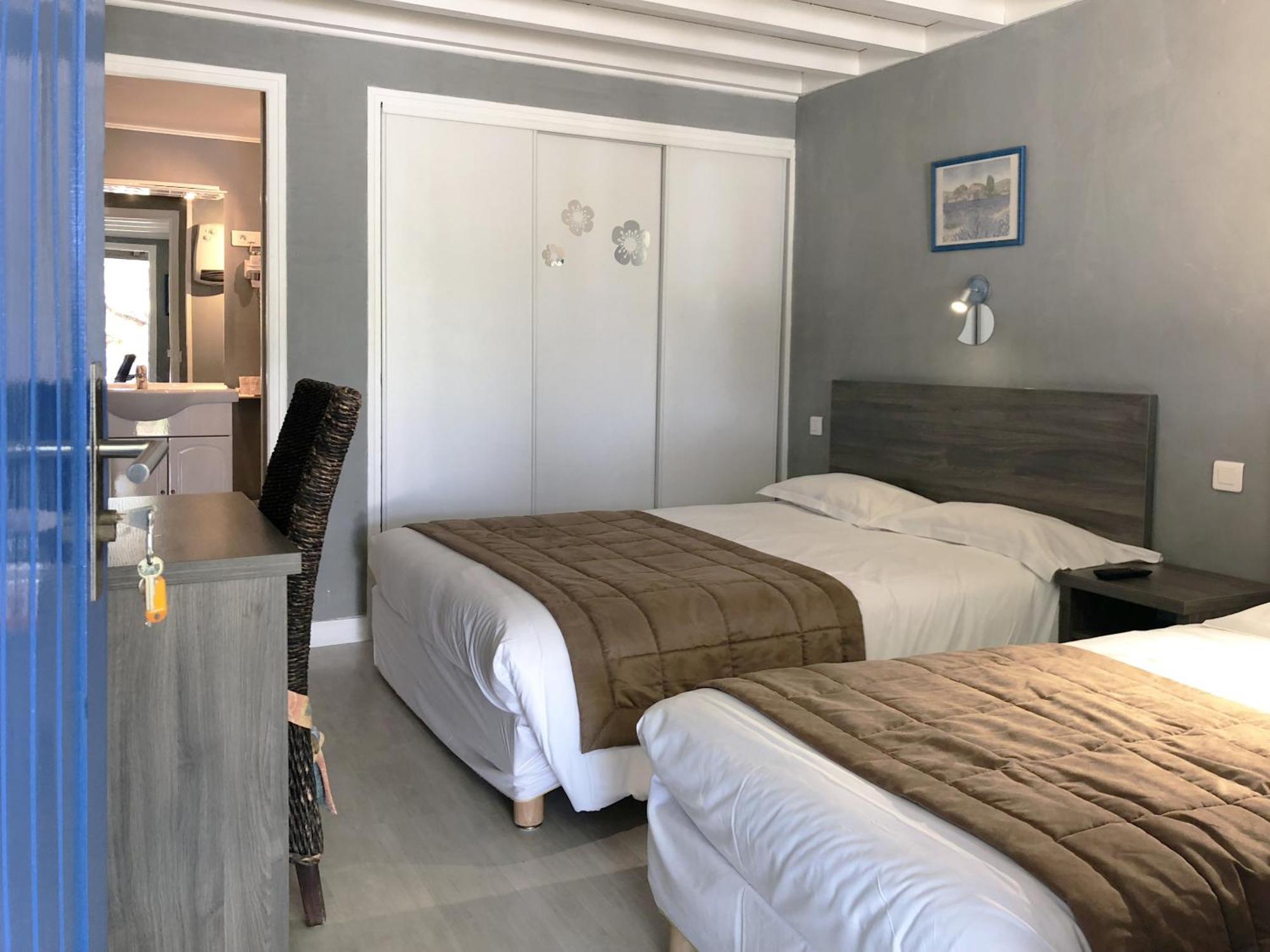 Hotel Des 4 Vents "Esprit Camargue" Aigues-Mortes Luaran gambar