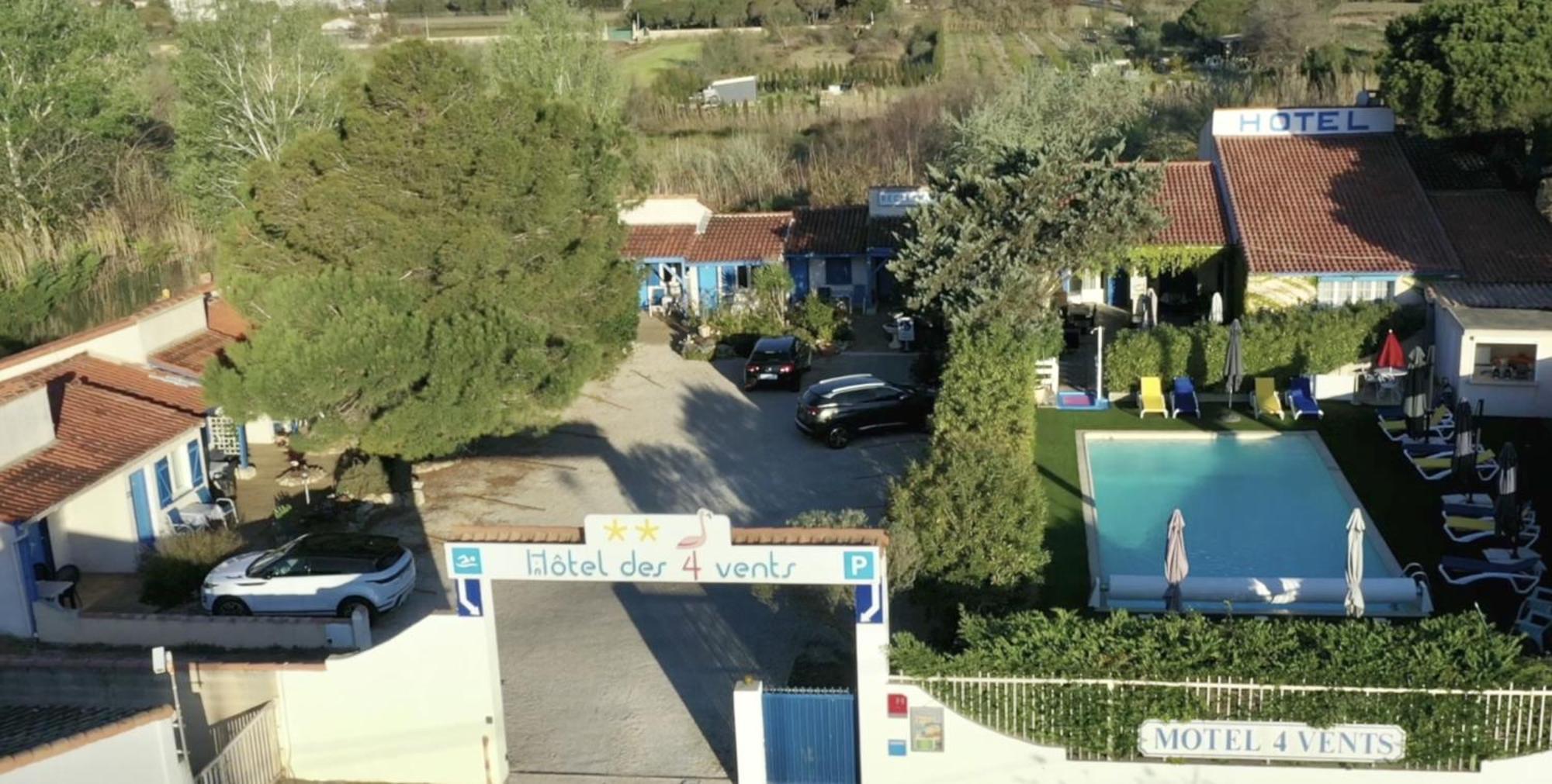 Hotel Des 4 Vents "Esprit Camargue" Aigues-Mortes Luaran gambar